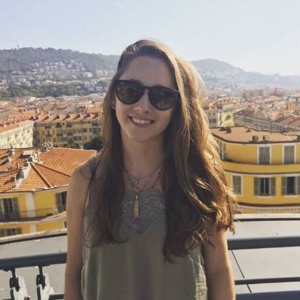 Meet your Posher, Nadia